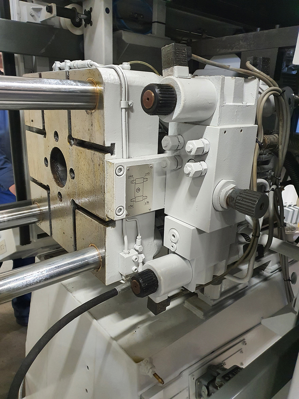 Recondicionamento da máquina de fundição sob pressão de câmara quente Frech DAW 20