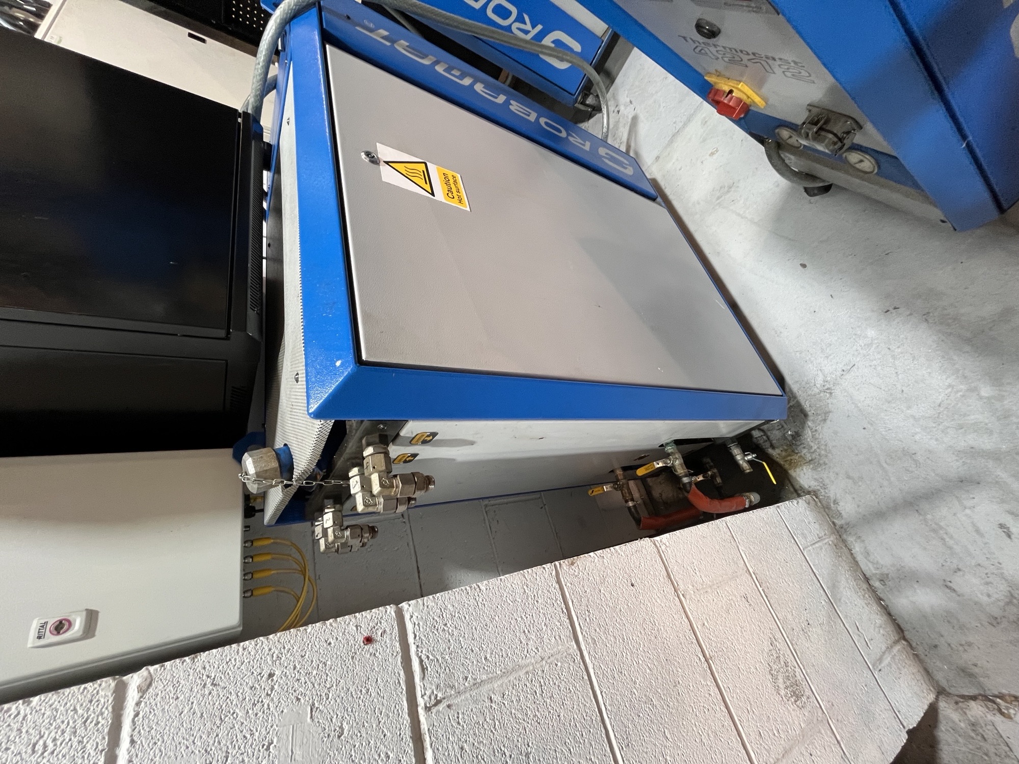 Robamat Thermocast 3212 unidade de controlo da temperatura do óleo ZU2252, usado