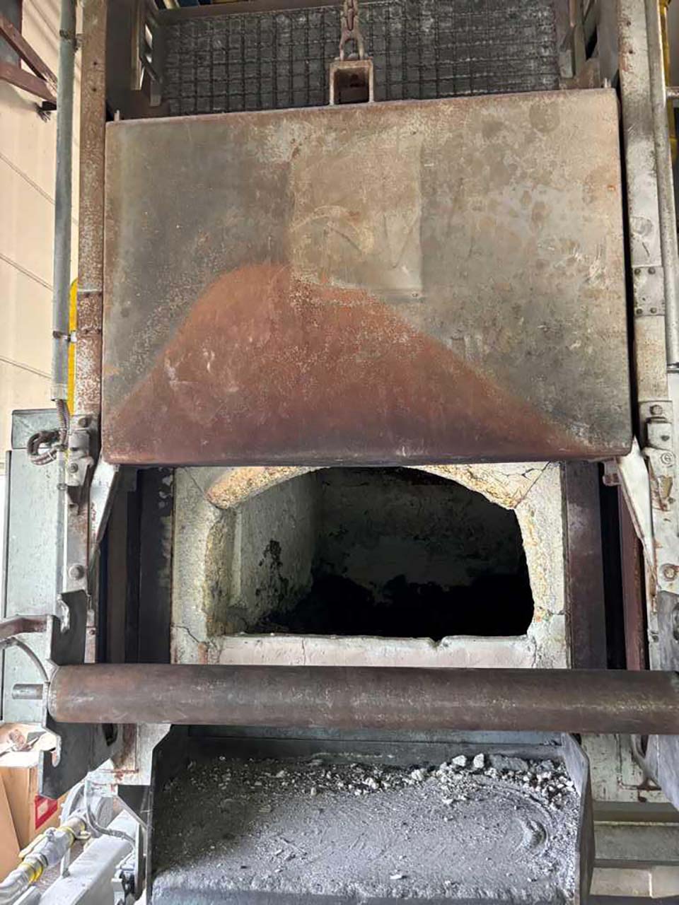 StrikoWestofen MH II-T 3000/2000 G-eg Plus+ forno de fusão e manutenção O1843, usado StrikoWestofen MH II-T 3000/2000 G-eg Plus+ forno de fusão e manutenção O1843, usado