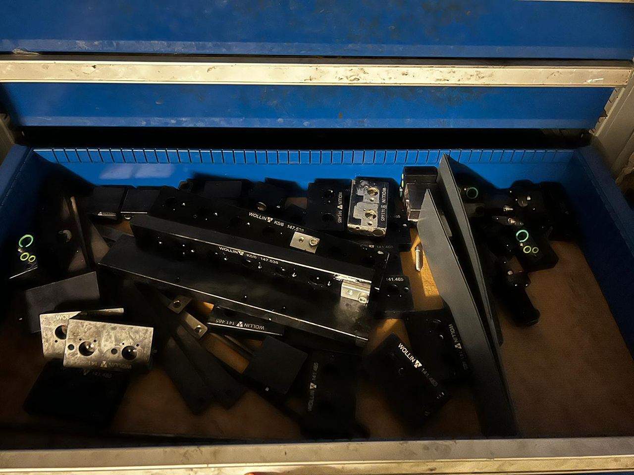 Barras de pulverização Wollin - cabeças de pulverização ZU2242, usado Barras de pulverização Wollin - cabeças de pulverização ZU2242, usado