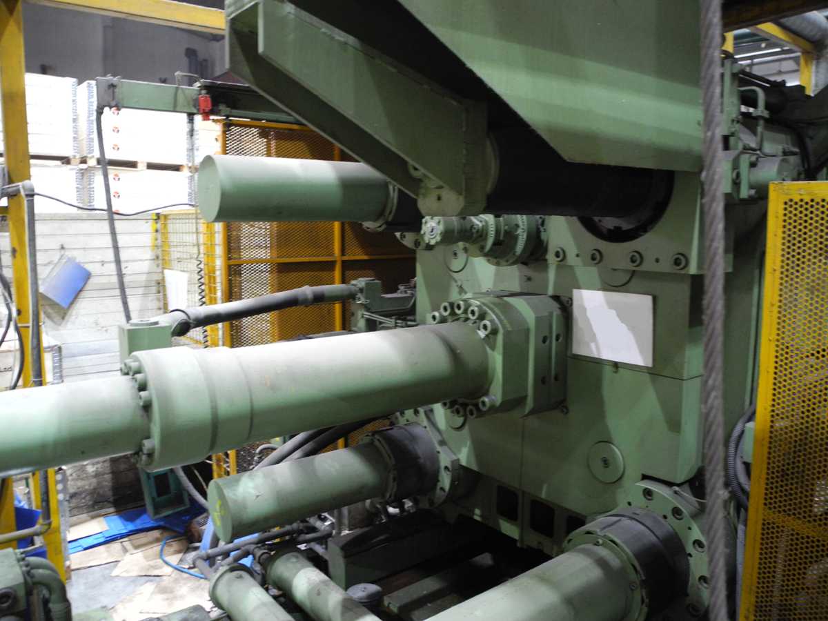Máquina de fundição sob pressão em câmara fria IDRA OL 900 PRP, usada KK1381