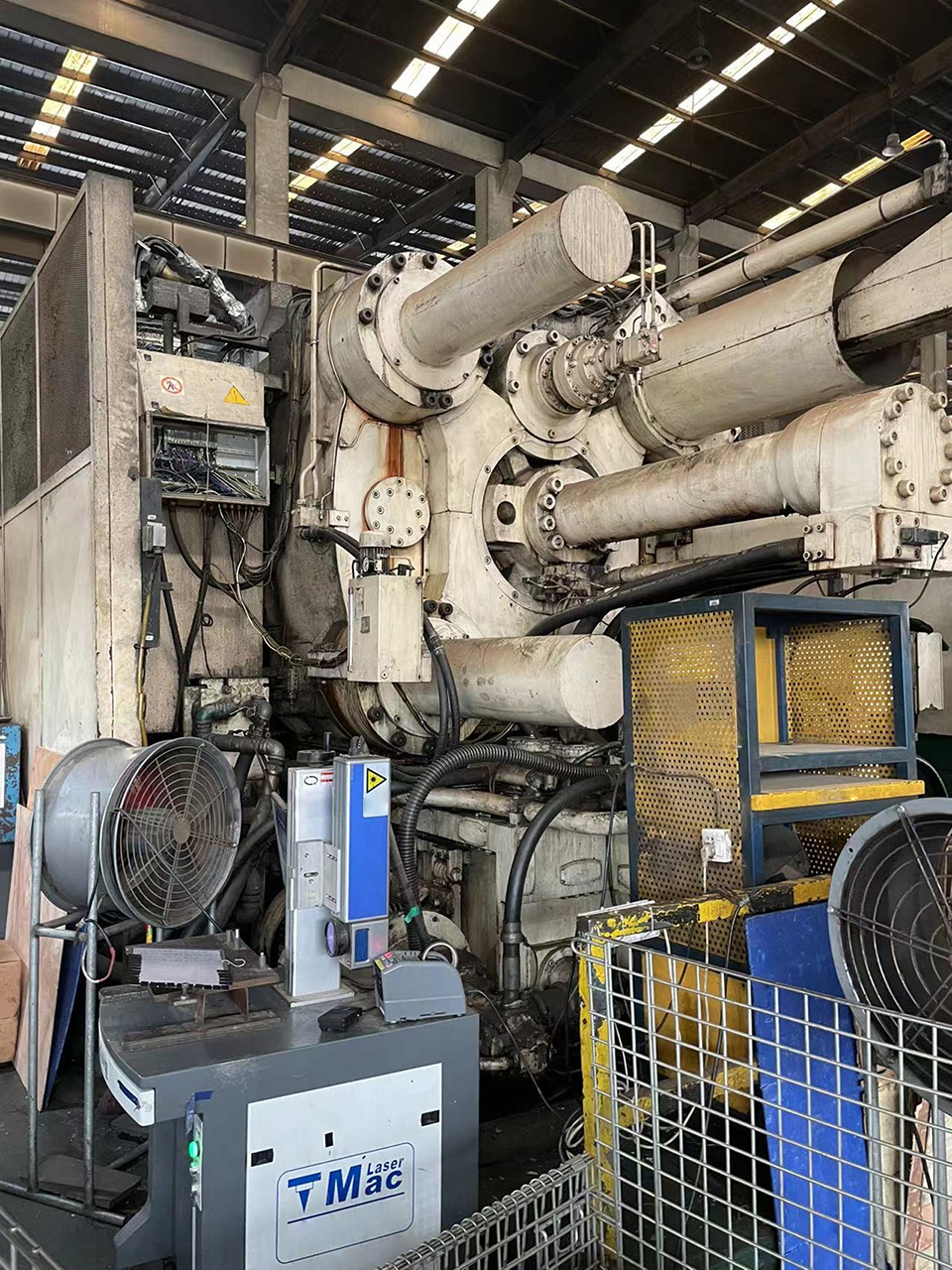 Italpresse IP 2150 SC máquina de fundição injetada com câmara fria KK1654, usada Italpresse IP 2150 SC máquina de fundição injetada com câmara fria KK1654, usada
