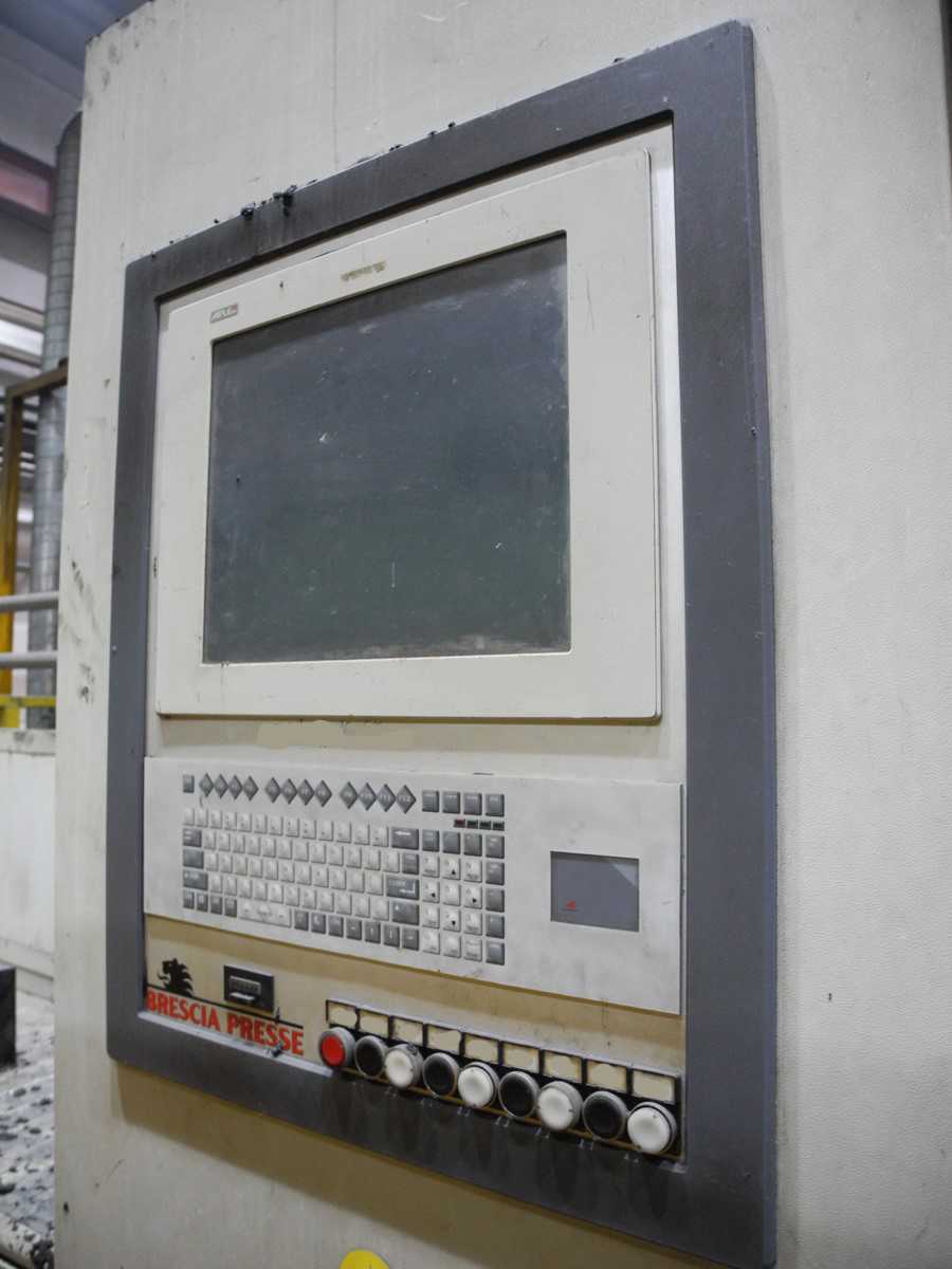 Máquina de fundição sob pressão em câmara fria IDRA OL 900 PRP, usada KK1381