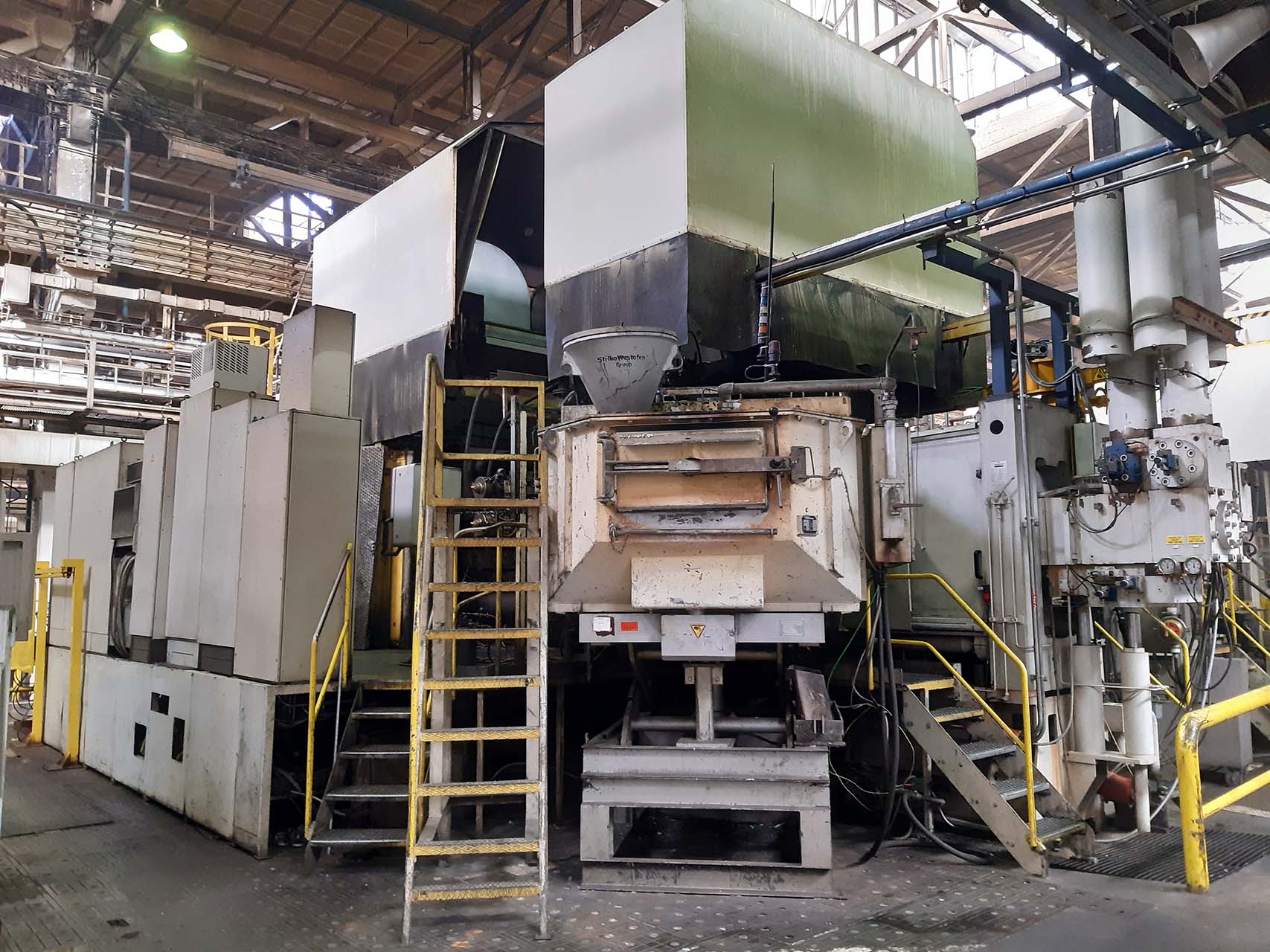 Frech GDK 1600-130 OC máquina de fundição sob pressão em câmara fria KK1637, utilizada Frech GDK 1600-130 OC máquina de fundição sob pressão em câmara fria KK1637, utilizada