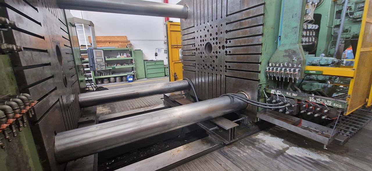 Idra OL 3500 máquina de fundição injetada com câmara fria KK1678, usada Idra OL 3500 máquina de fundição injetada com câmara fria KK1678, usada