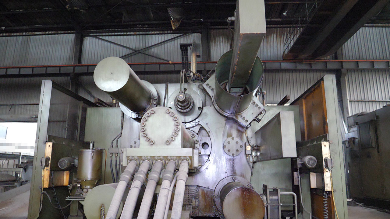 italpresse_ip_1350_sc_die_casting_machine_kk1442_p63 Italpresse IP 1350 SC máquina de fundição sob pressão em câmara fria KK1442, utilizada