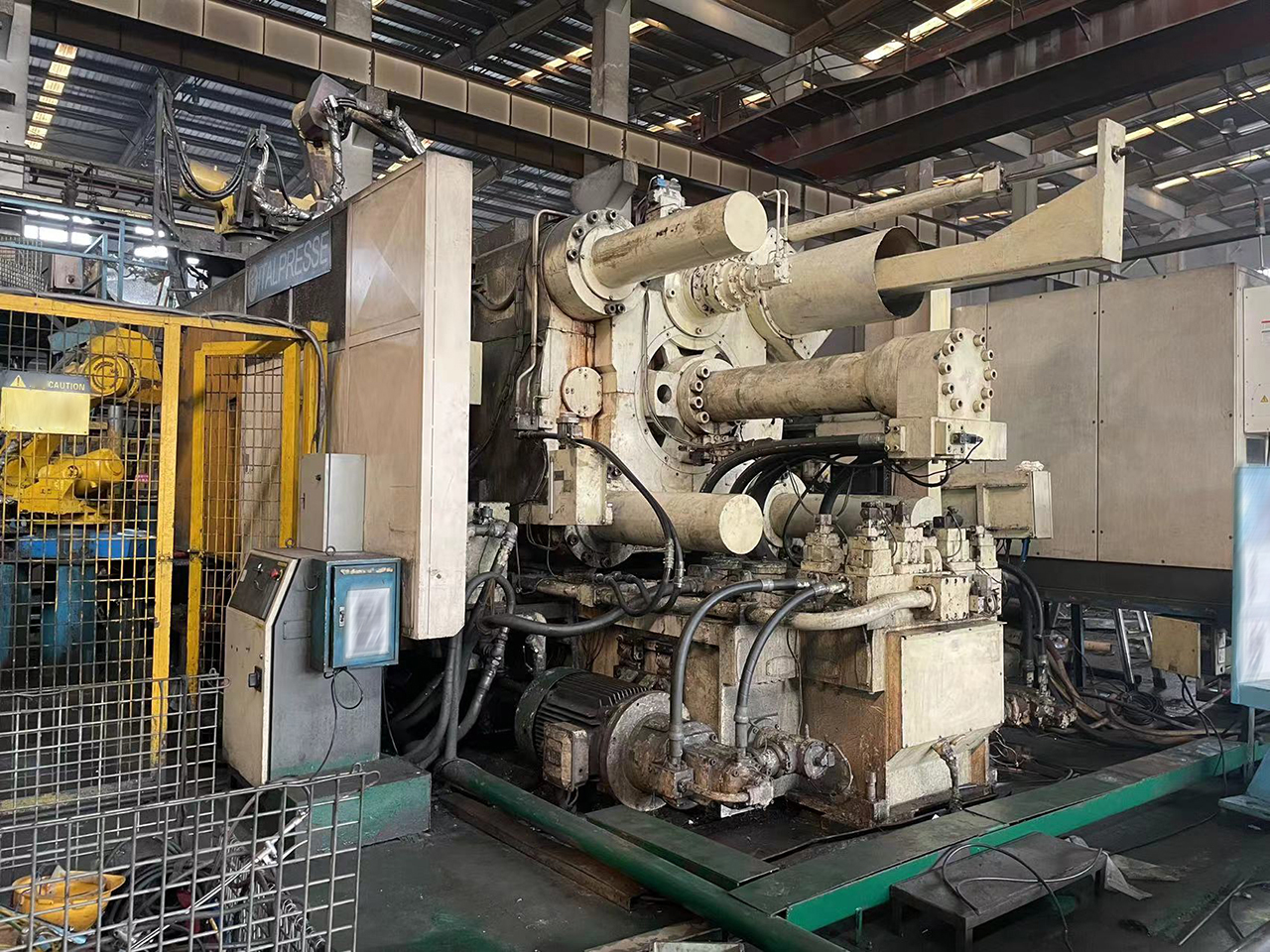 Italpresse IP 1850 SC máquina de fundição injetada com câmara fria KK1655, usada Italpresse IP 1850 SC máquina de fundição injetada com câmara fria KK1655, usada
