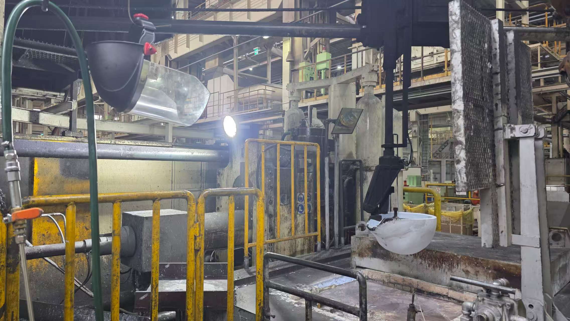 Italpresse IP 2500 SC máquina de fundição injetada com câmara fria KK1679, usada