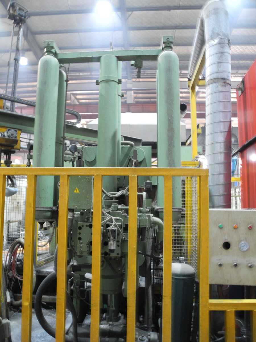 Máquina de fundição sob pressão em câmara fria IDRA OL 900 PRP, usada KK1381