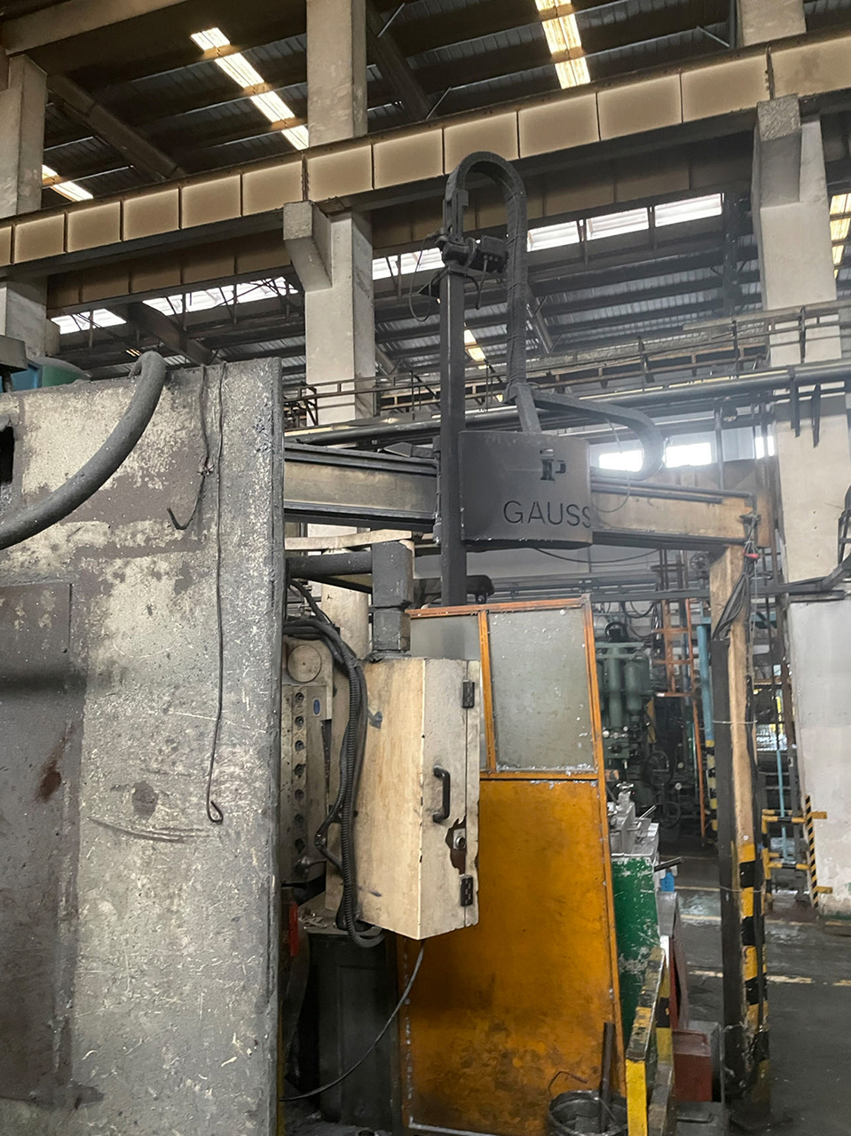 Italpresse IP 2150 SC máquina de fundição injetada com câmara fria KK1654, usada Italpresse IP 2150 SC máquina de fundição injetada com câmara fria KK1654, usada