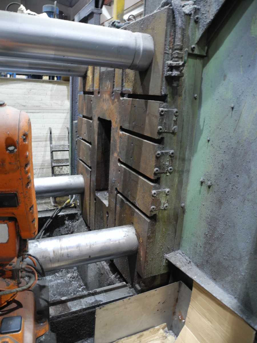 Máquina de fundição sob pressão em câmara fria IDRA OL 900 PRP, usada KK1381