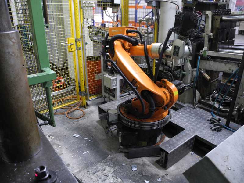 Kuka KR 16-F, robô de fundição, usado HR1814