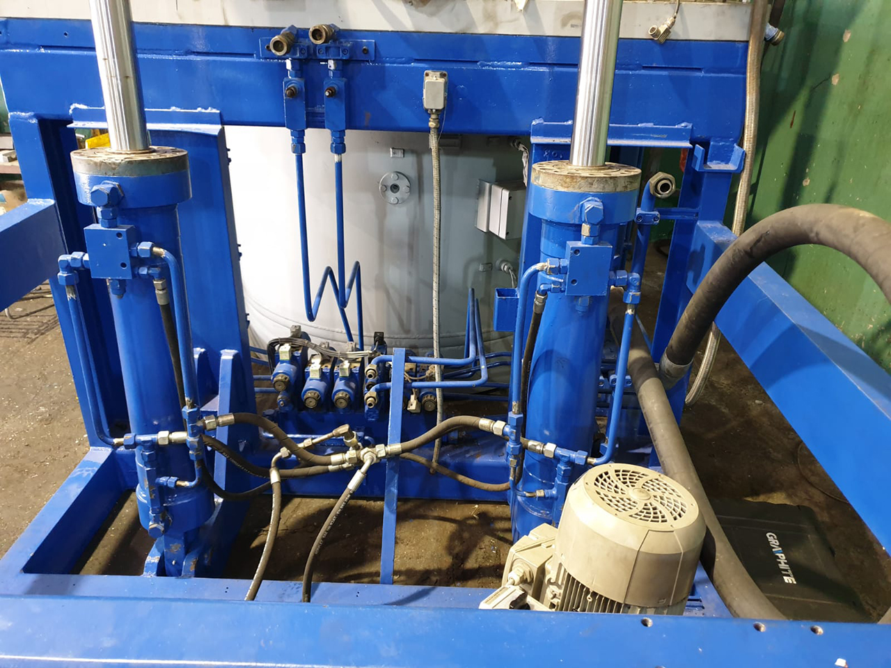 Recondicionamento de máquina de fundição sob baixa pressão