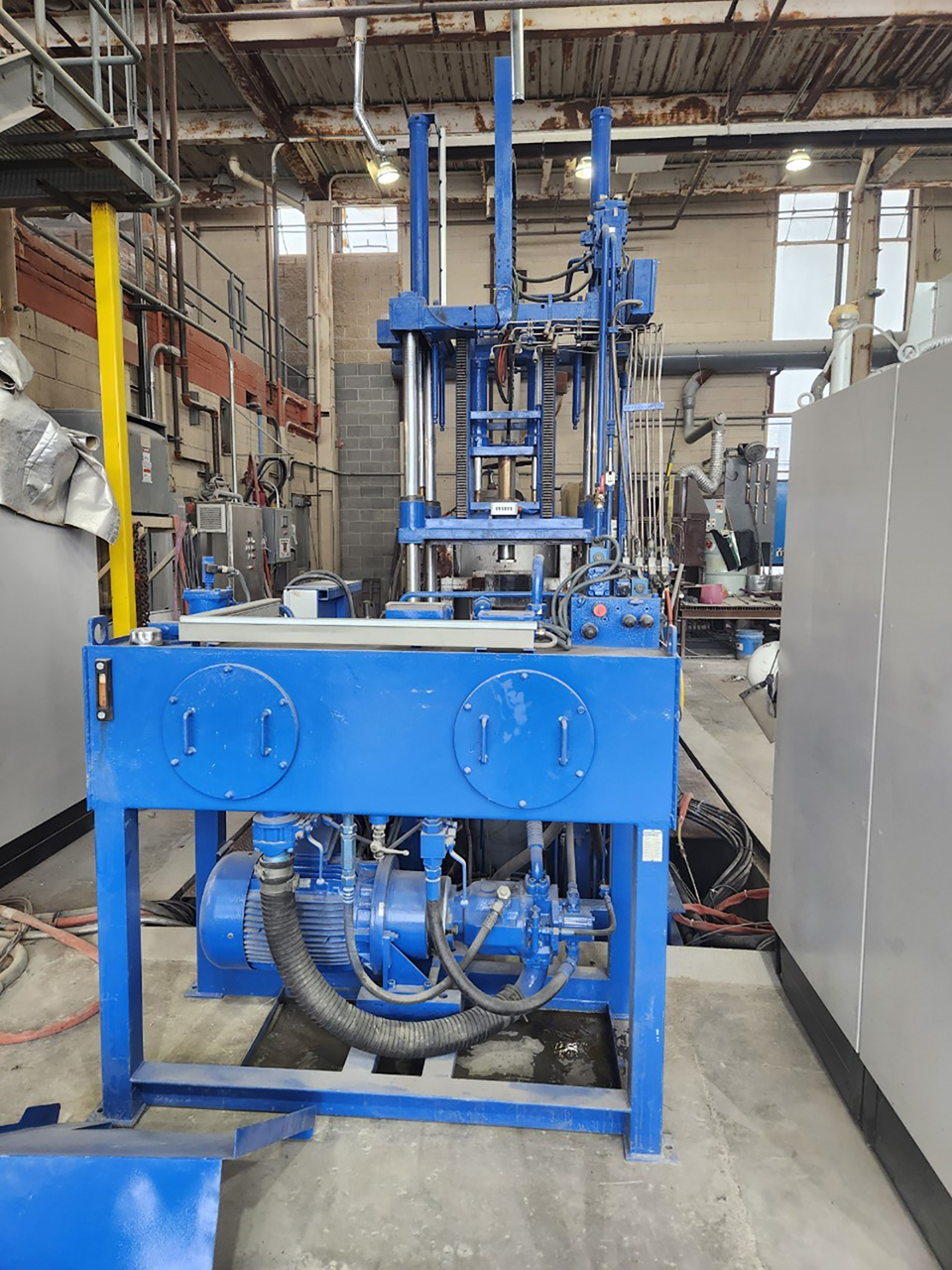 Kurtz AL 10-7 TC máquina de fundição sob baixa pressão ND1344, utilizada Kurtz AL 10-7 TC máquina de fundição sob baixa pressão ND1344, utilizada