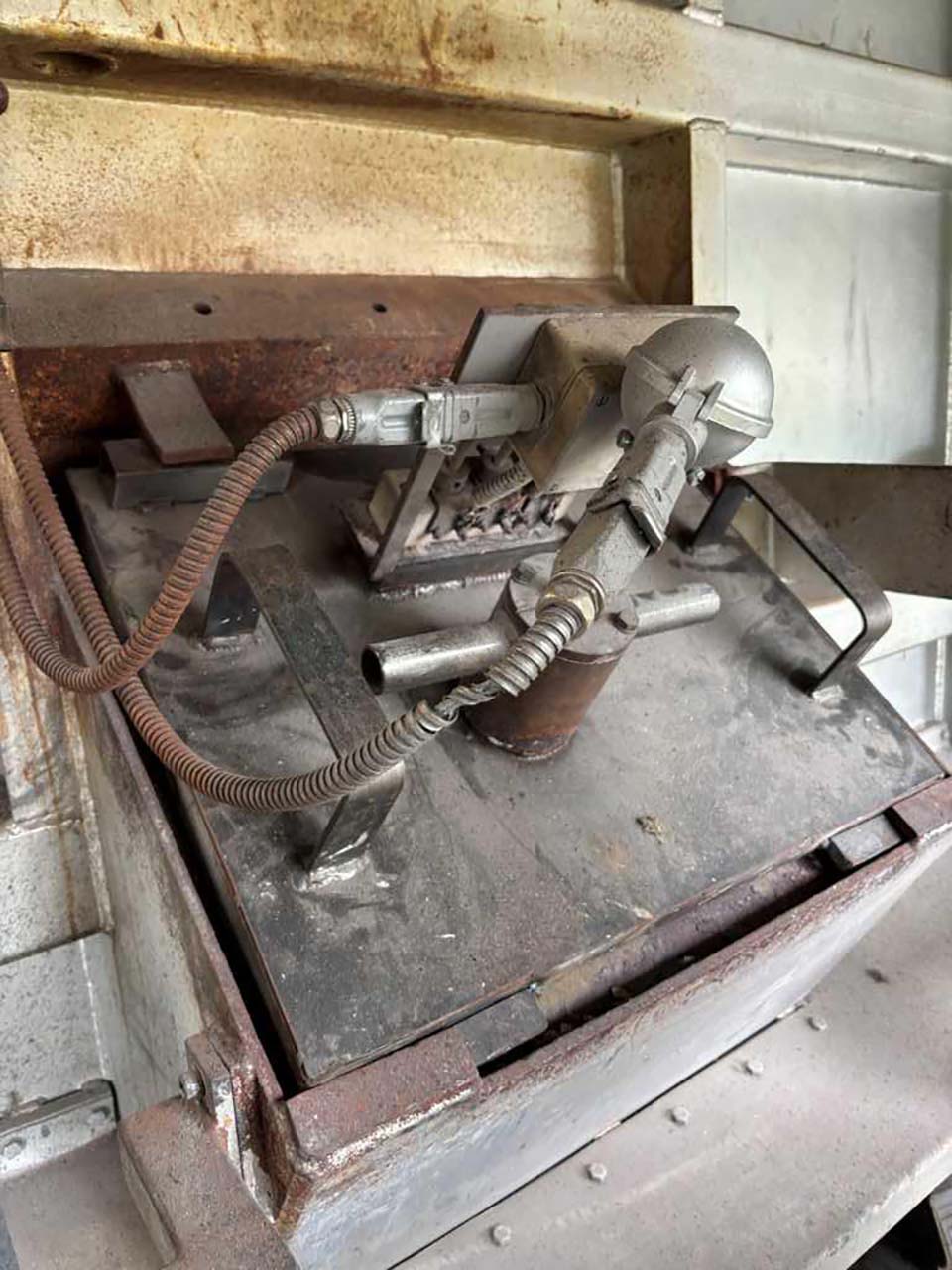 StrikoWestofen MH II-T 3000/2000 G-eg Plus+ forno de fusão e manutenção O1843, usado StrikoWestofen MH II-T 3000/2000 G-eg Plus+ forno de fusão e manutenção O1843, usado