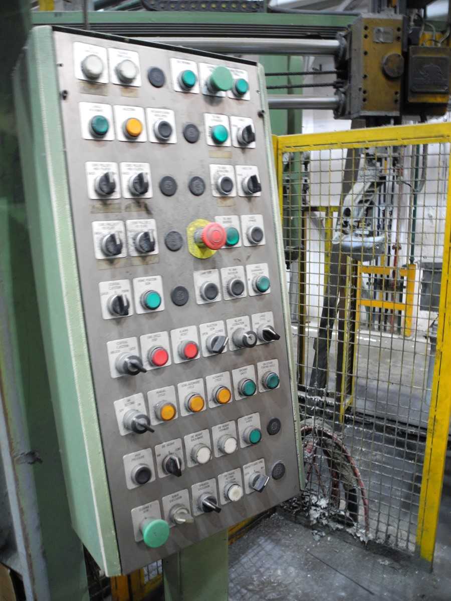 Máquina de fundição sob pressão em câmara fria IDRA OL 900 PRP, usada KK1381