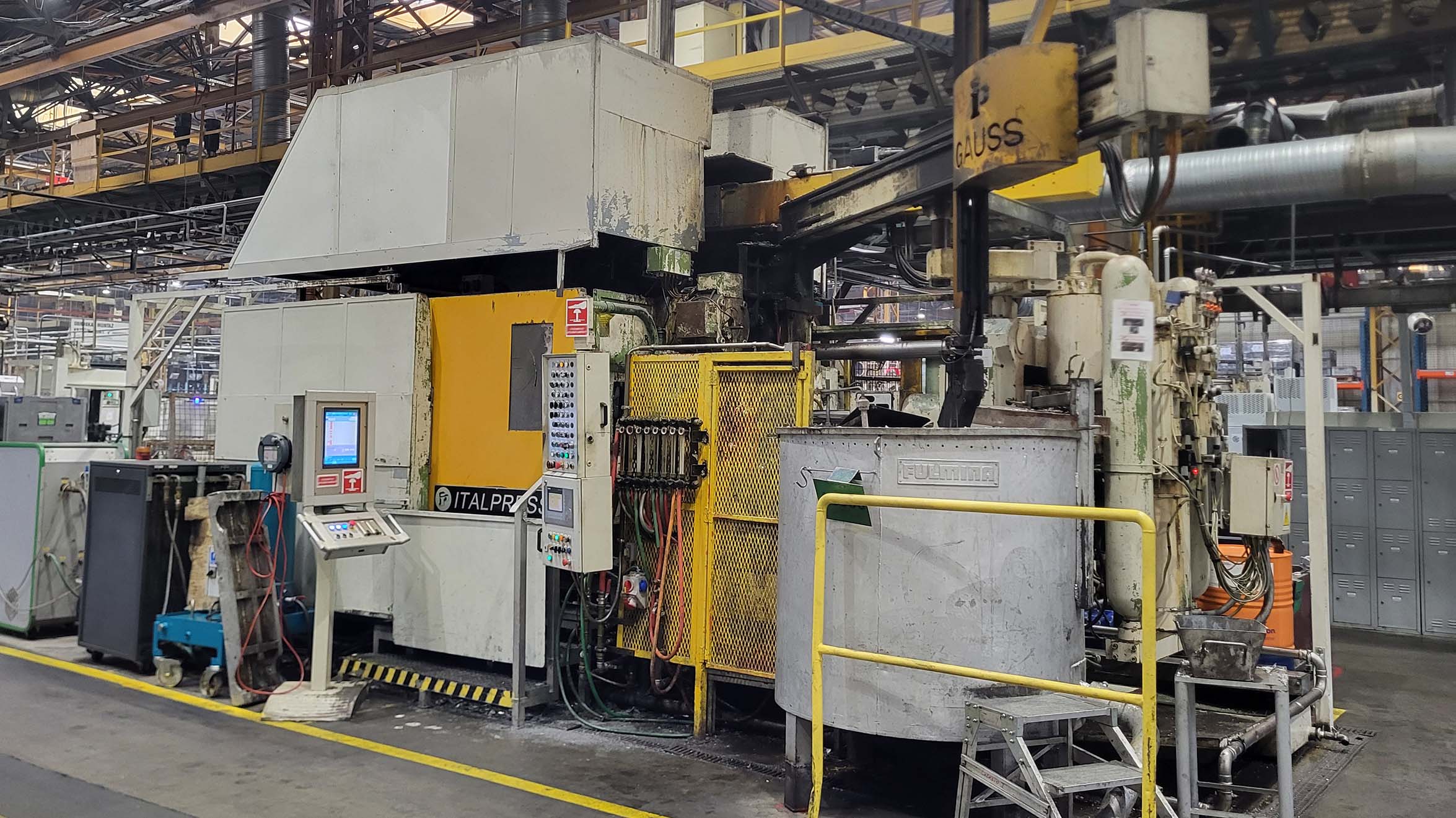 Italpresse IP 750 SC máquina de fundição injetada com câmara fria KK1690, usada