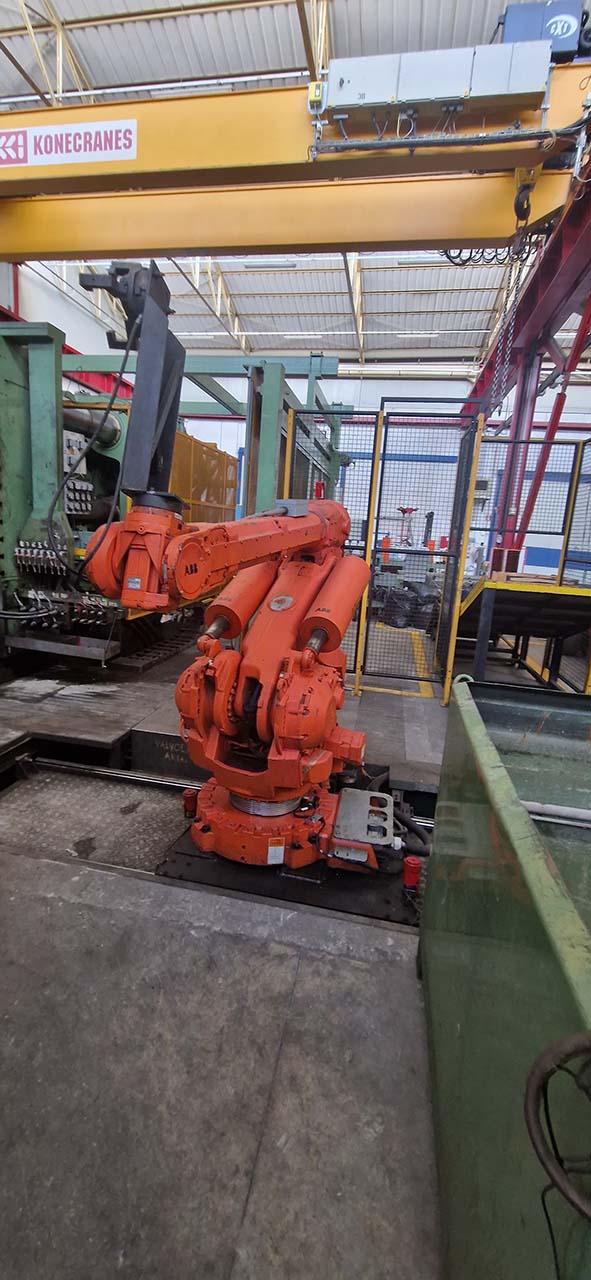 Idra OL 3500 máquina de fundição injetada com câmara fria KK1678, usada Idra OL 3500 máquina de fundição injetada com câmara fria KK1678, usada