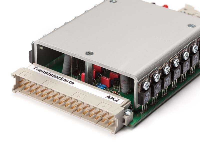 Quadro de saída do transistor AK2