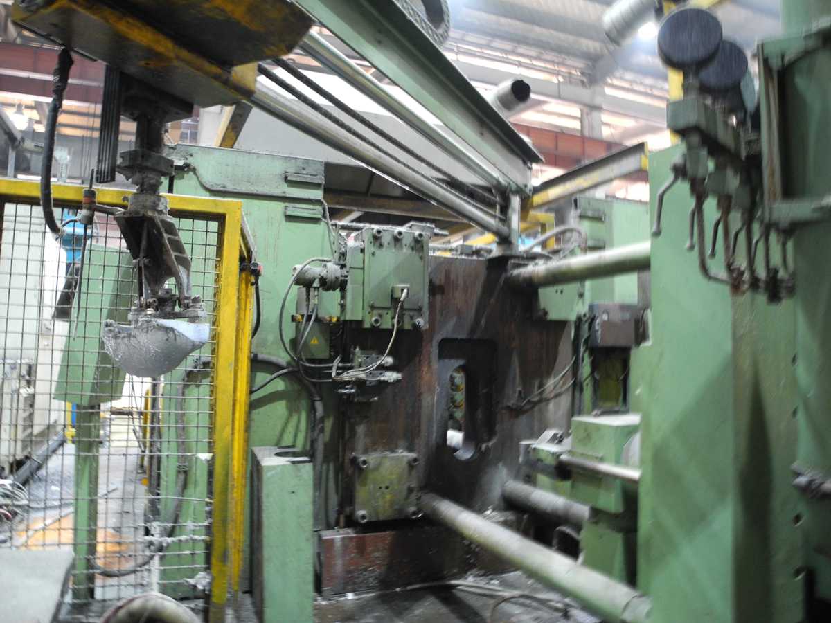Máquina de fundição sob pressão em câmara fria IDRA OL 900 PRP, usada KK1381