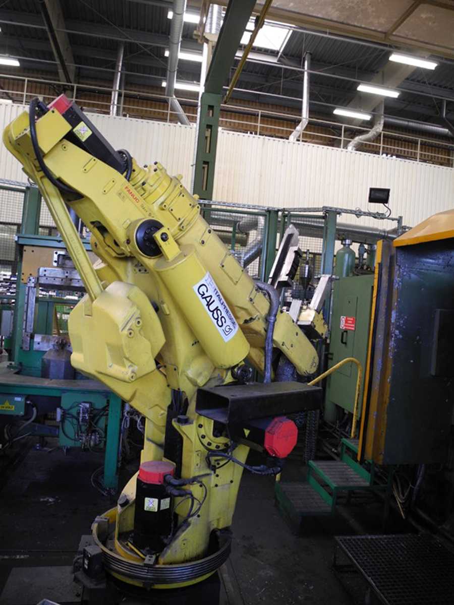 FANUC S-420 i F robô de fundição, usado HR1815