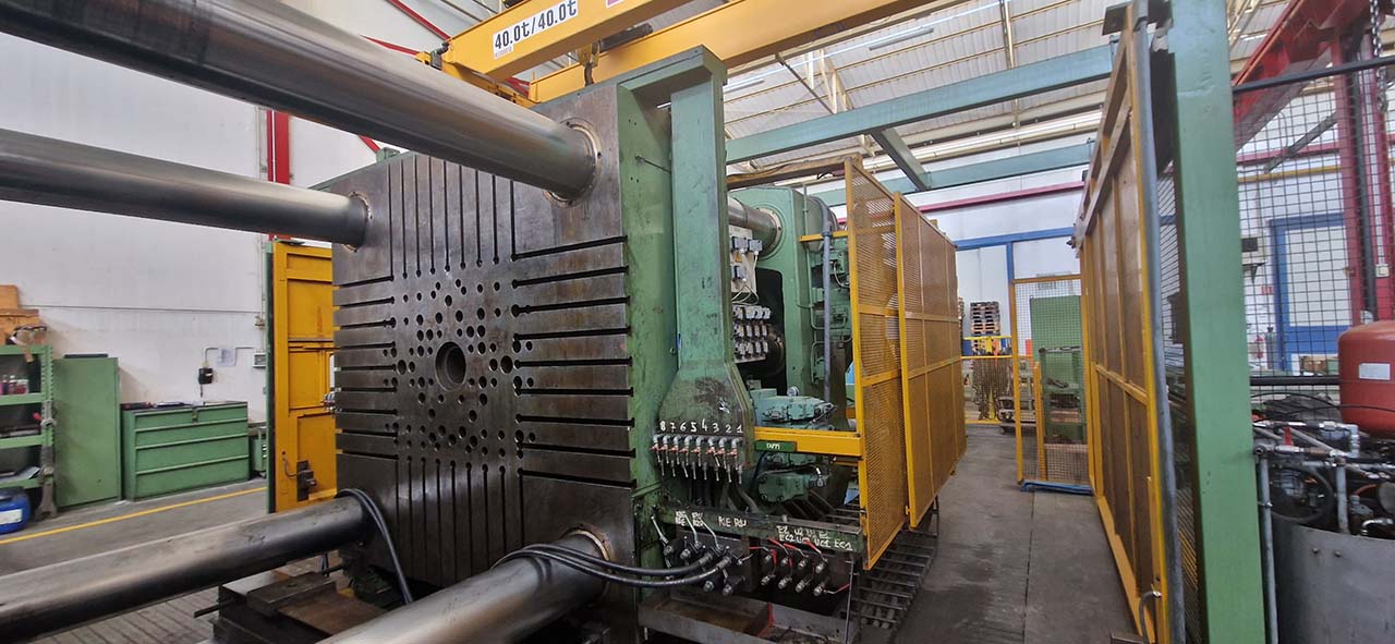 Idra OL 3500 máquina de fundição injetada com câmara fria KK1678, usada Idra OL 3500 máquina de fundição injetada com câmara fria KK1678, usada