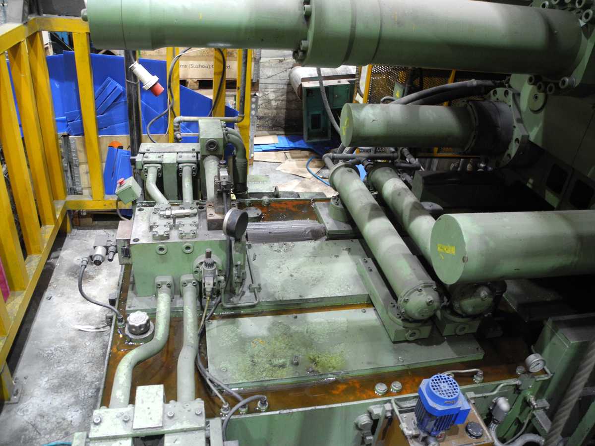 Máquina de fundição sob pressão em câmara fria IDRA OL 900 PRP, usada KK1381