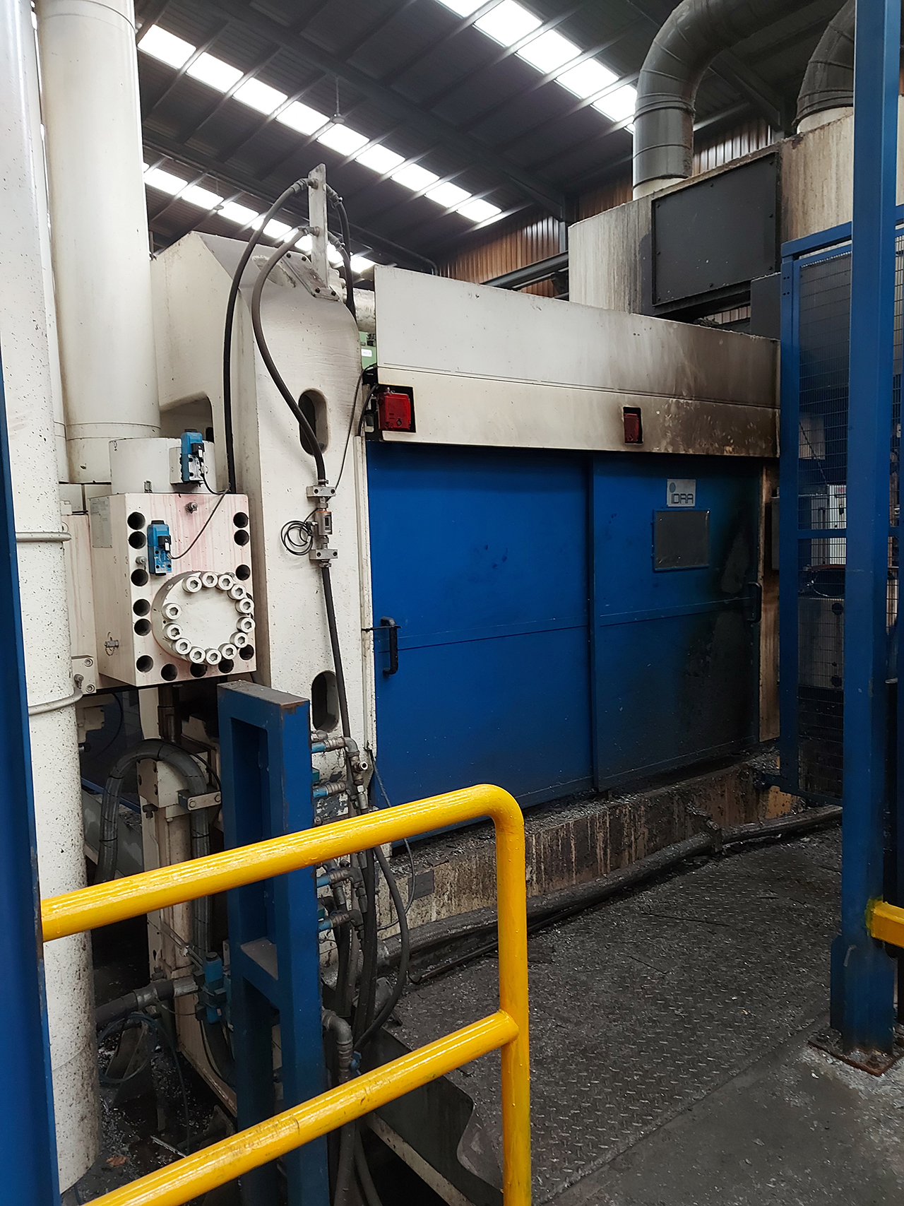 Idra OL 1900 S máquina de fundição injetada com câmara fria KK1587, usada